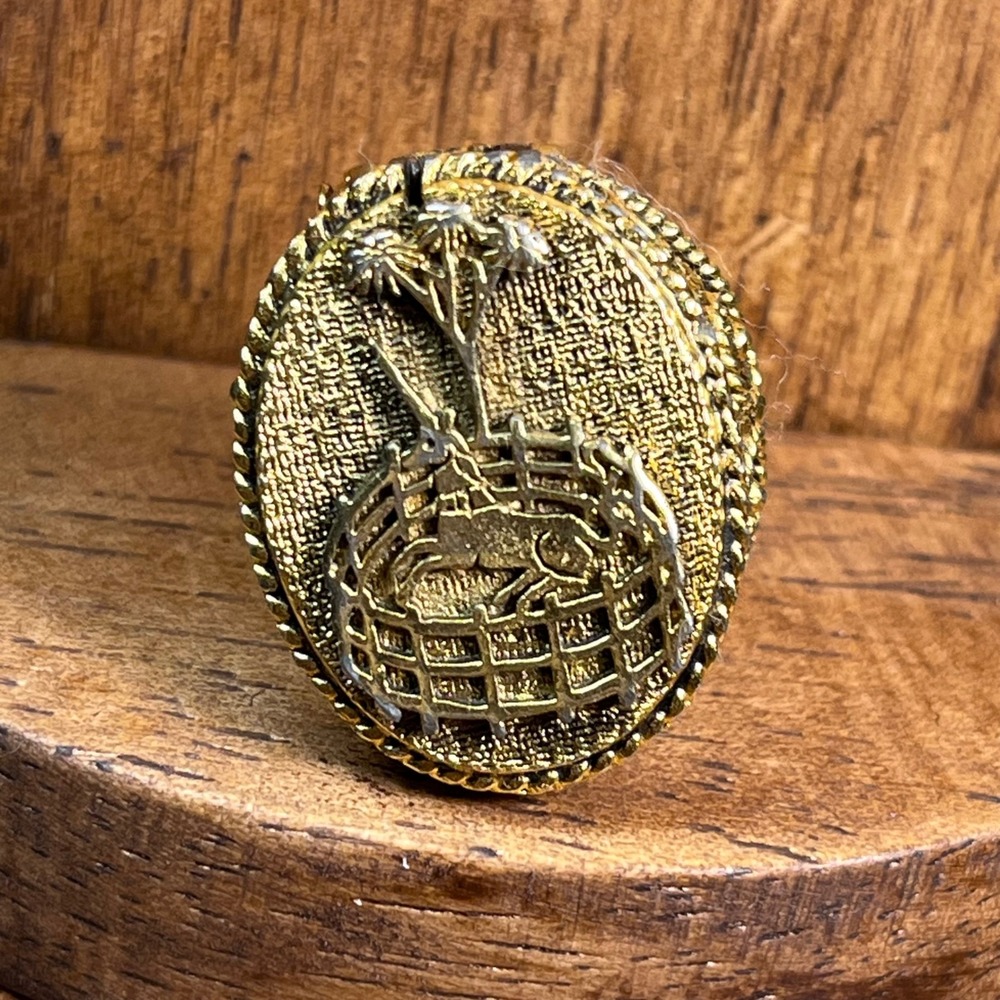 RARE Vtg Corday Unicorn Perfume Ring Gold Tone Secret Compartment Adjustable 8.5